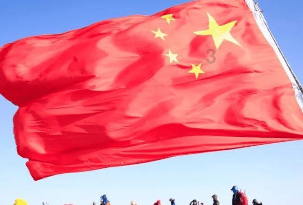 恋爱期间男方殴打女方犯法么？游戏画面